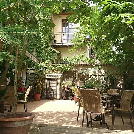 Πανσιόν Vendeghaz 3*